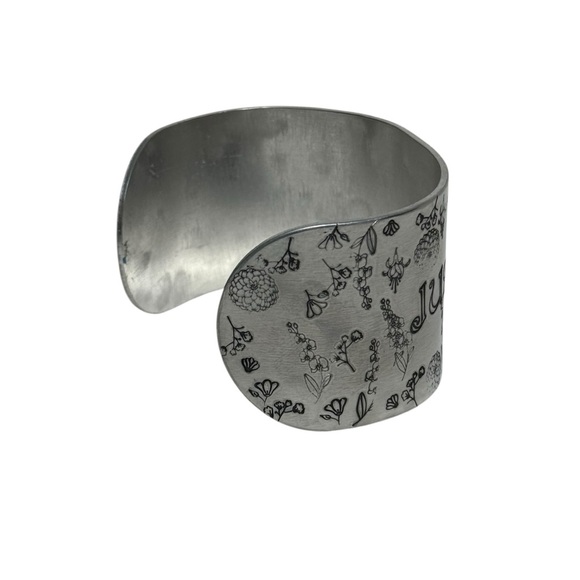 Handmade stamped Motivational “Just be You” floral adjustable wide Cuff Bracelet - Picture 5 of 7